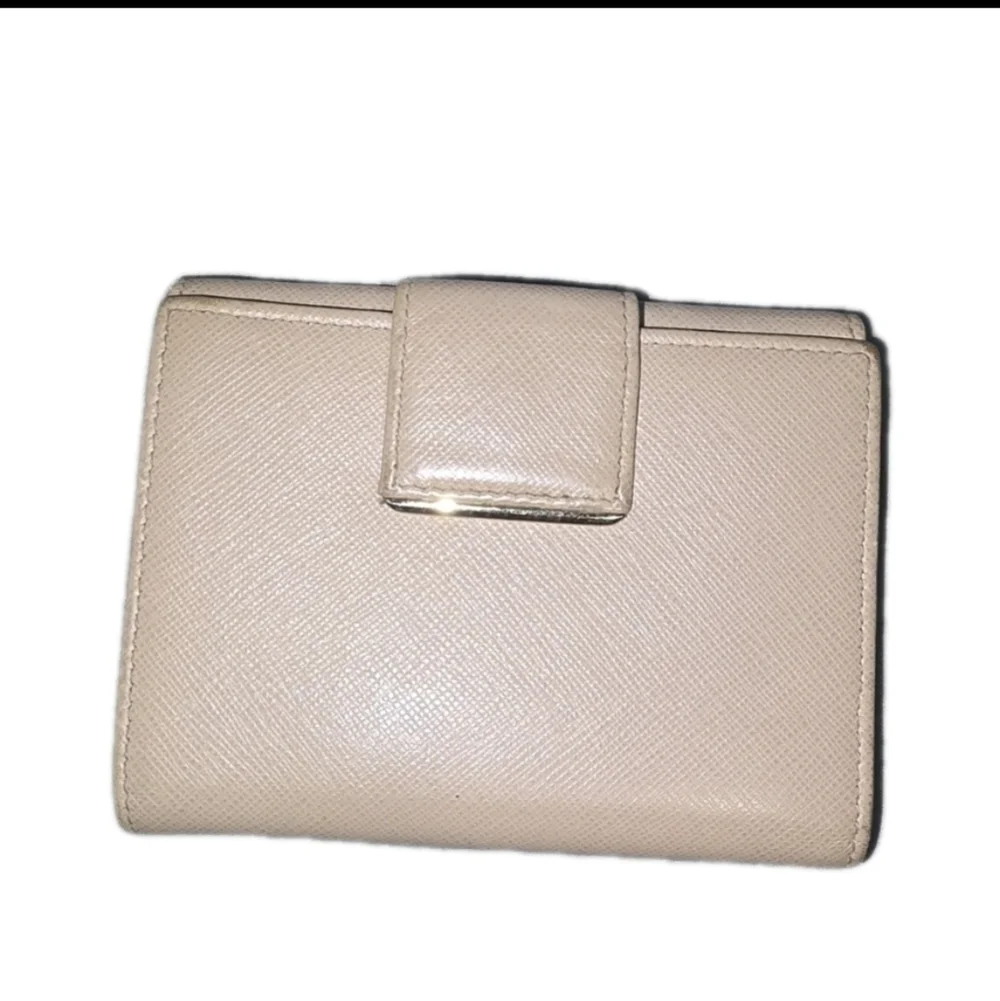 EUC - Prada Cream Leather Women's Wallet With Pink Interior